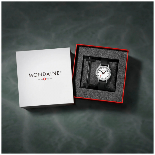 MONDAINE MST.3401B.LBV.SET Damenuhr stop2go Saphirglas, 34mm mit Ersatzband